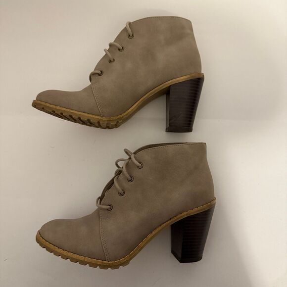 Restricted Taupe Lace-Up Ankle Booties Block Heel Women's Size 6 - Picture 3 of 9
